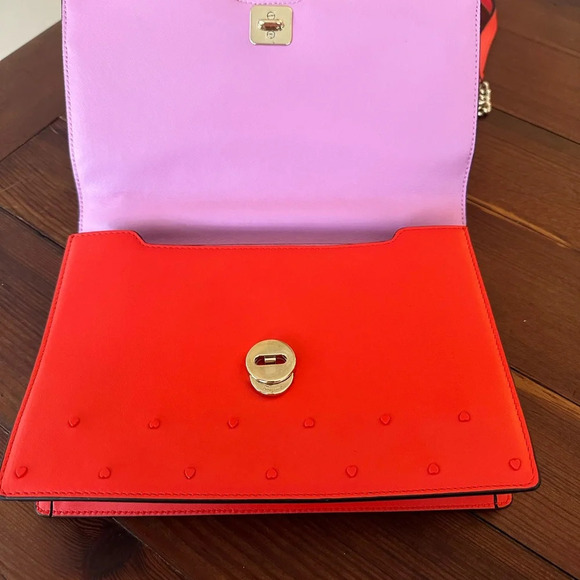 Ferragamo Vara Hearts Shoulder Bag in Candy Apple Red RARE - Picture 4 of 16